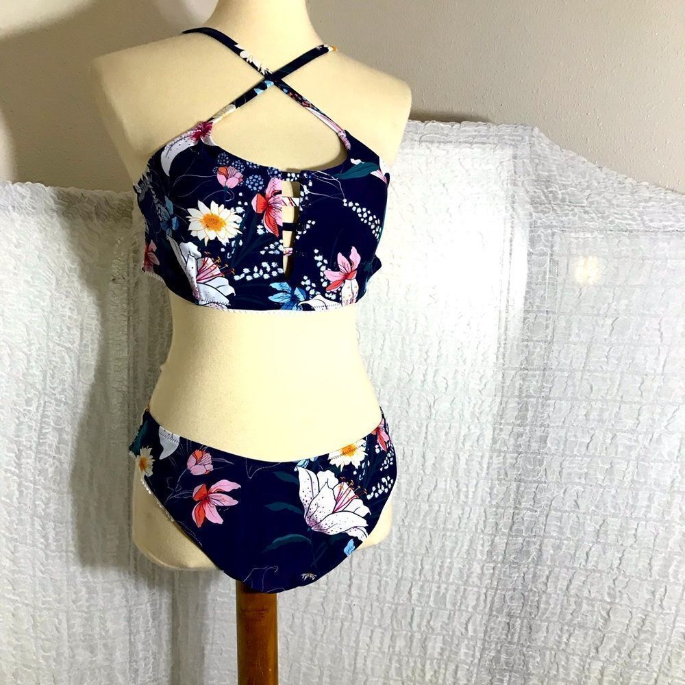 Cupshe NWT Navy Floral Bikini Size XXL - Picture 2 of 12